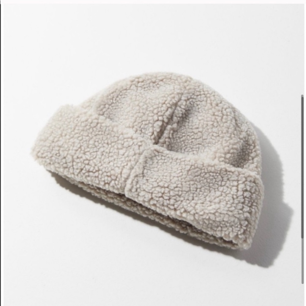 NWT adidas Women’s Originals Nova Beanie - Picture 4 of 12